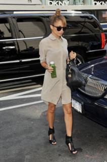 Nicole Richie feet photo thumbnail