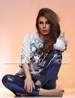 Nicole Saba feet photo thumbnail