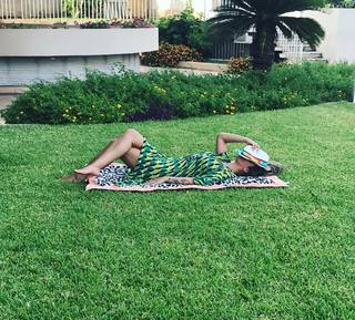 Nicole Saba feet photo thumbnail