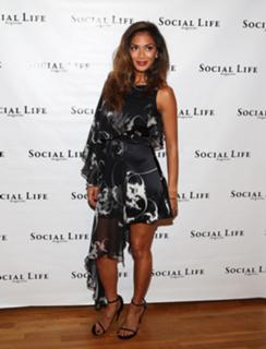 Nicole Scherzinger feet photo thumbnail