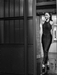 Nicole Scherzinger feet photo thumbnail