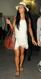 Nicole Scherzinger feet photo thumbnail