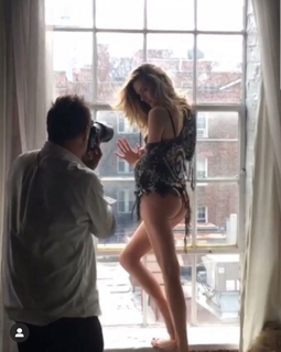 Nicole Steinwedell feet photo 6
