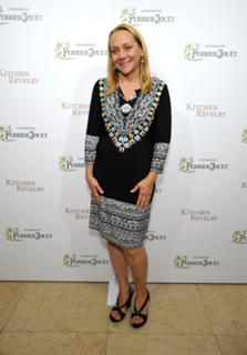Nicole Sullivan feet photo thumbnail