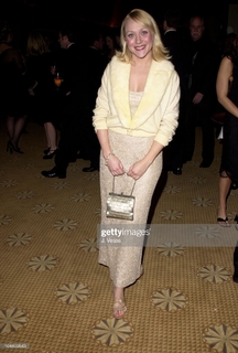 Nicole Sullivan feet photo thumbnail