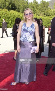 Nicole Sullivan feet photo thumbnail