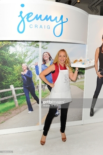 Nicole Sullivan feet photo thumbnail