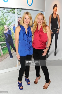 Nicole Sullivan feet photo thumbnail