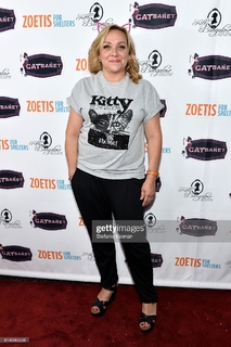 Nicole Sullivan feet photo thumbnail