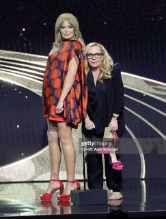 Nicole Sullivan feet photo thumbnail