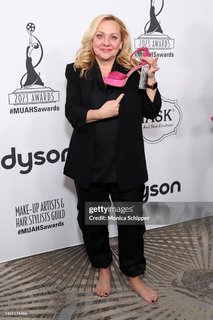 Nicole Sullivan feet photo thumbnail