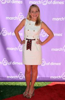 Nicole Sullivan feet photo thumbnail