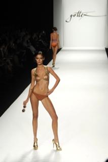 Nicole Trunfio feet photo 1