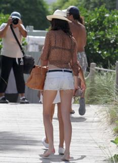 Nicole Trunfio feet photo 9