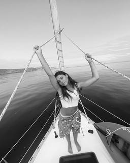 Nicole Wallace feet photo thumbnail