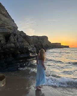 Nicole Wallace feet photo thumbnail