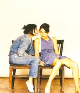 Nicolette Krebitz feet photo 8
