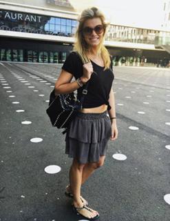 Nicolette van Dam feet photo 14