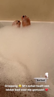 Nicolette van Dam feet photo 19