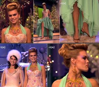 Nicolette van Dam feet photo 10