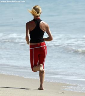 Nicollette Sheridan feet photo thumbnail