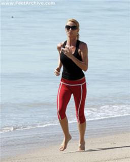 Nicollette Sheridan feet photo thumbnail