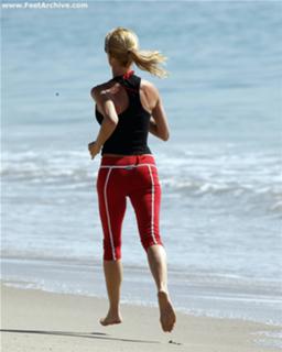 Nicollette Sheridan feet photo thumbnail