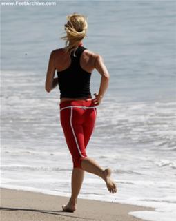 Nicollette Sheridan feet photo thumbnail