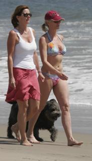 Nicollette Sheridan feet photo thumbnail