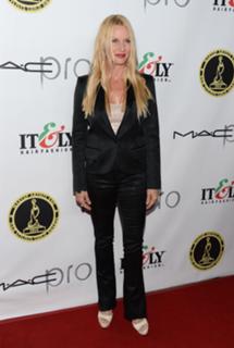Nicollette Sheridan feet photo thumbnail
