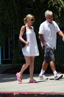 Nicollette Sheridan feet photo thumbnail