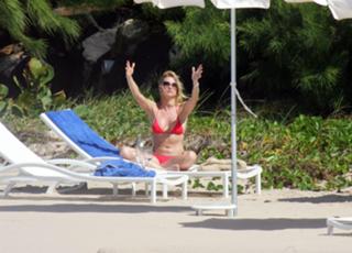 Nicollette Sheridan feet photo thumbnail