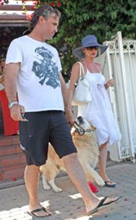 Nicollette Sheridan feet photo thumbnail