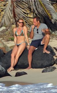 Nicollette Sheridan feet photo thumbnail
