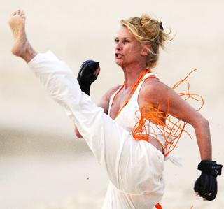 Nicollette Sheridan feet photo thumbnail