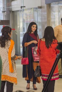 Nida Yasir feet photo 4