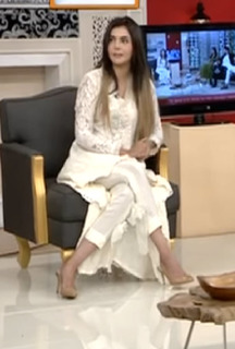 Nida Yasir feet photo 8