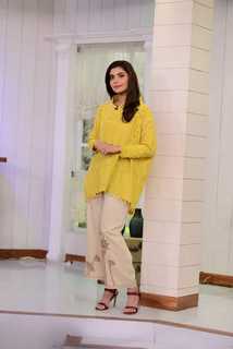 Nida Yasir feet photo 12