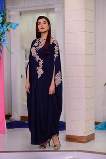 Nida Yasir feet photo 9