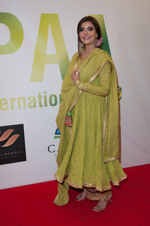 Nida Yasir feet photo 11