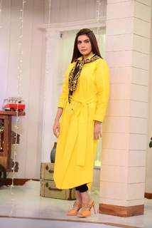 Nida Yasir feet photo 11