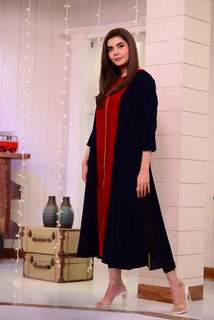 Nida Yasir feet photo 9