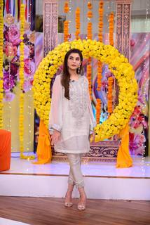 Nida Yasir feet photo 8