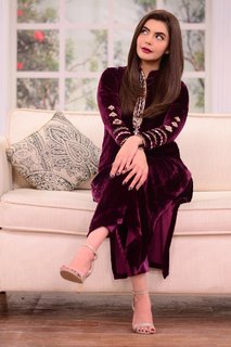 Nida Yasir feet photo 20