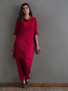 Nida Yasir feet photo 13