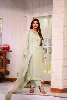 Nida Yasir feet photo 20