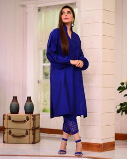 Nida Yasir feet photo 10