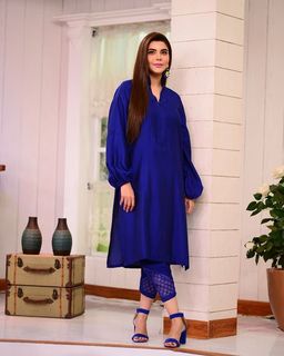 Nida Yasir feet photo 8