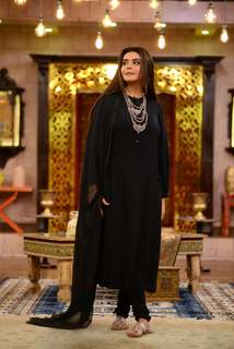 Nida Yasir feet photo 15