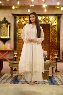 Nida Yasir feet photo 13